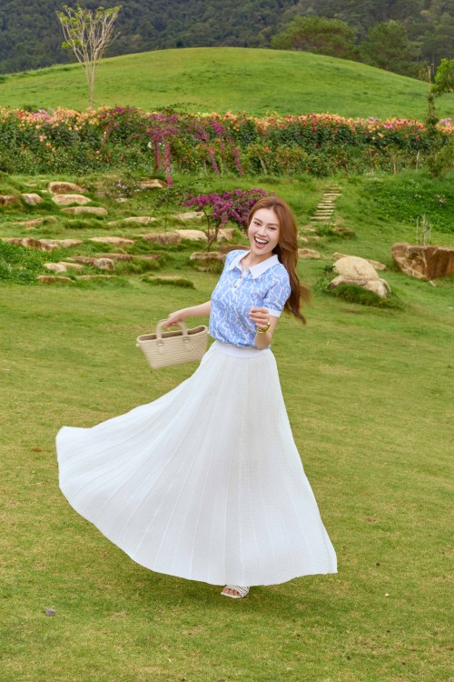 Sixdo White Woven Flared Skirt